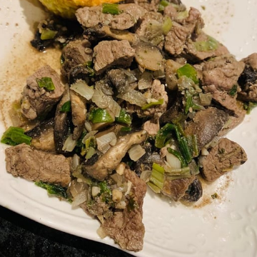 Lomo al Champiñón con Arroz de Coliflor