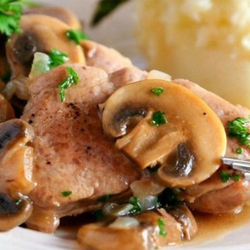 Pollo al Champiñón con Pure de Coliflor